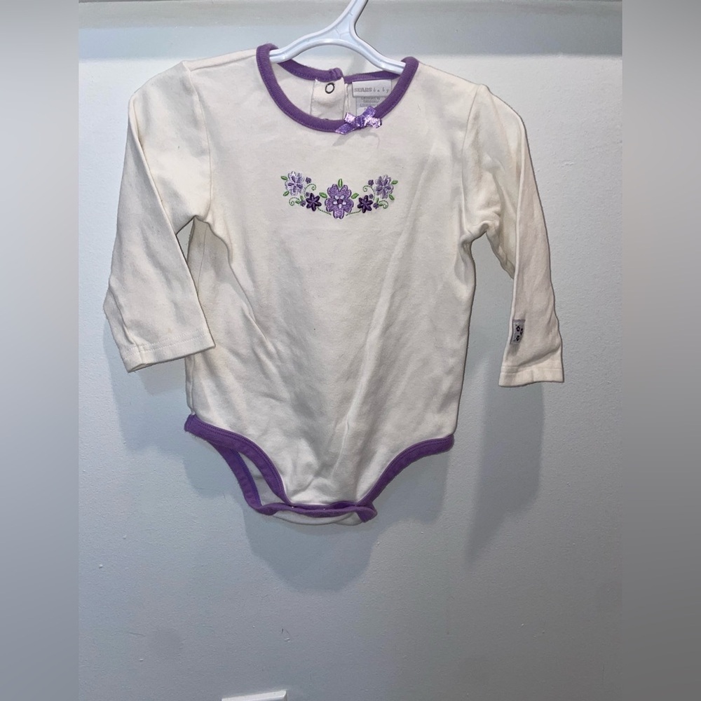 5/$15 VINTAGE Sears baby Floral Embroidered Baby Onesie